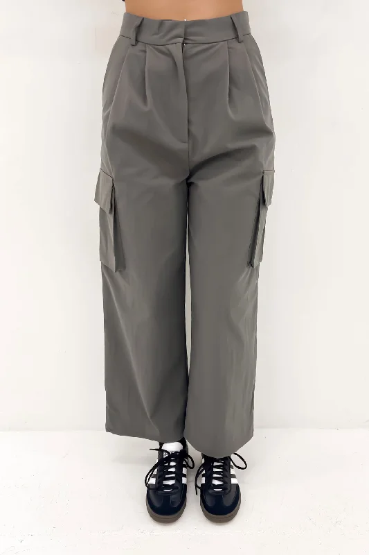 Chic Clothing For Women Lyle Cargo Pant Charcoal