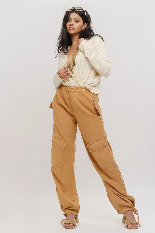 Luxury Women's Fashion Sand Tapered Cargo Pants