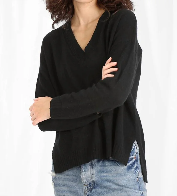 Women's Luxury Attire Cashmere V Neck Sweater In Black