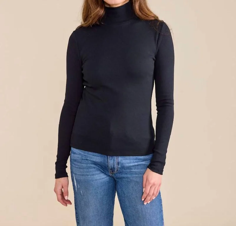 Women's Casual and Dressy Outfits Olivia Top In Black