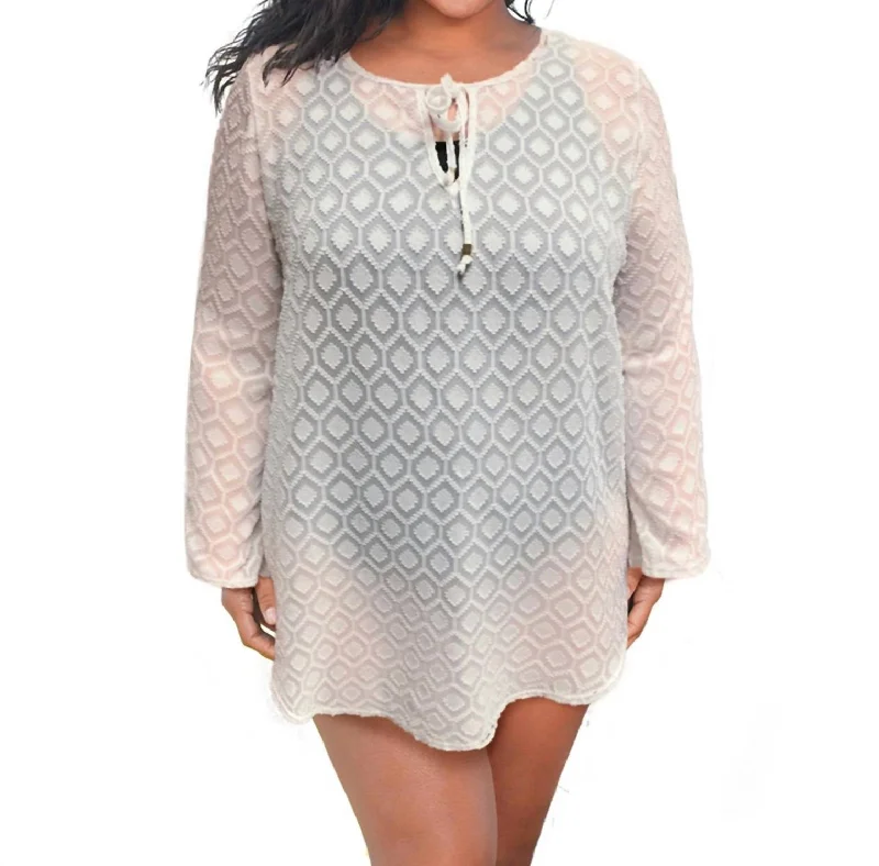 Discount Price Plus Size Long Sleeve V-Neck Tunic Cover Up In Afm White