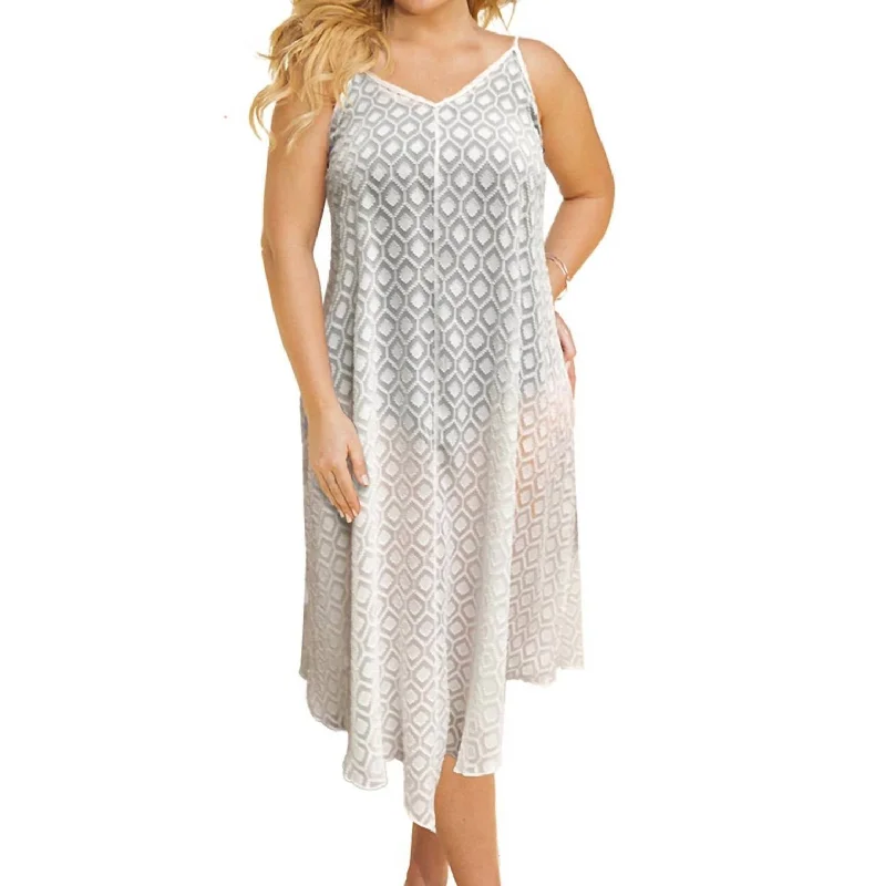 Clothes Woman Plus Size V-Bottom Cover Up Dress In White