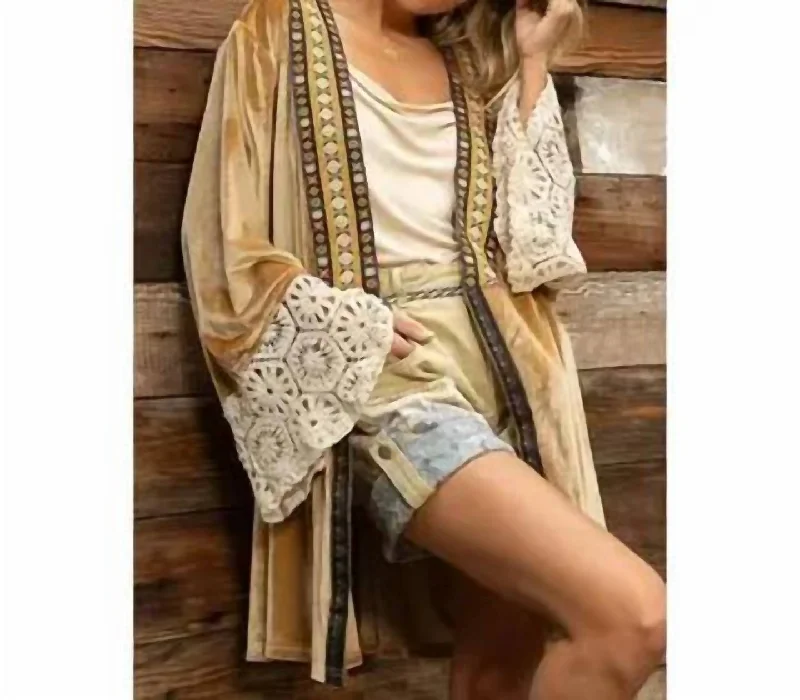 Women's Night-Out Outfit Ace Crochet Flared Sleeve Trimmed Velvet Cardigan In Gold