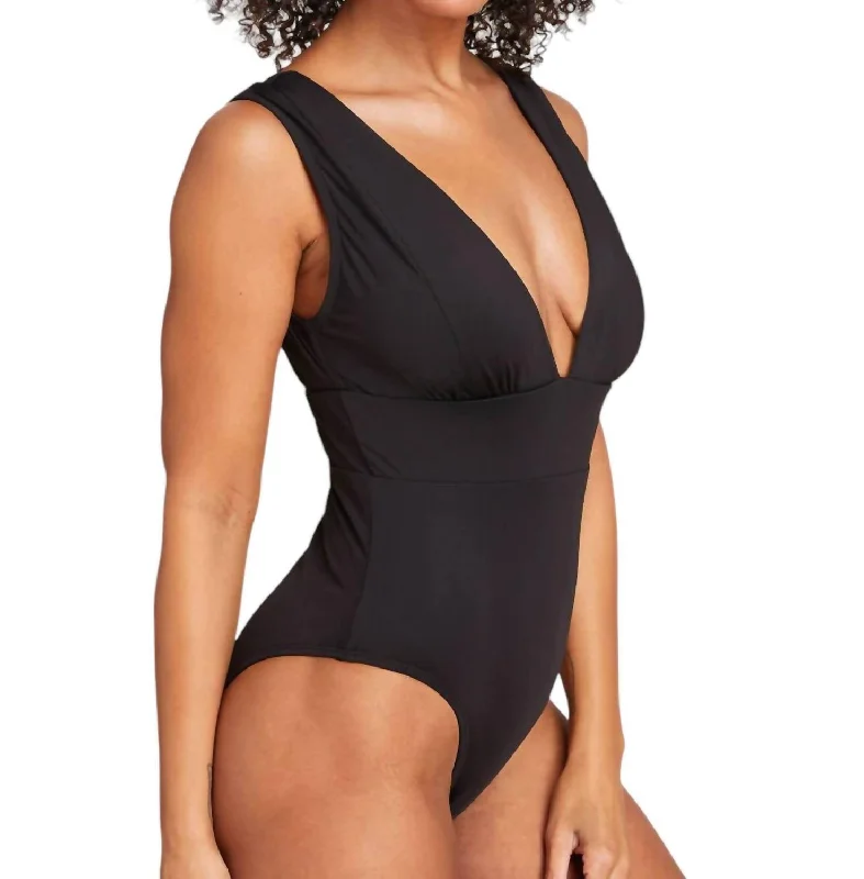 Women's Trendy Clothing Mykonos Cheeky Swimsuit In Black