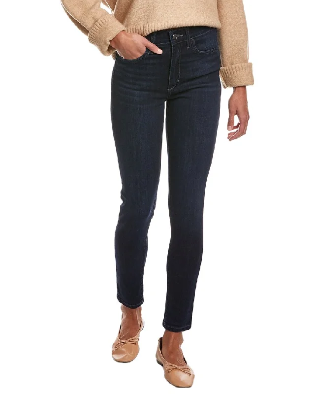 Women's Vacation Outfit JOE'S Jeans Eileen High-Rise Skinny Ankle Jean