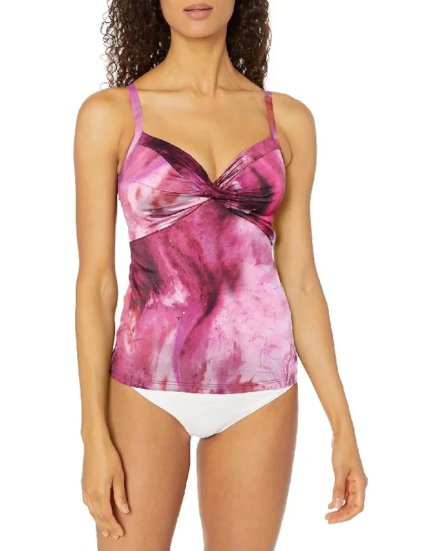 Comfortable Casual Women's Clothing Ocean Ombre Dd Tankini In Sangria