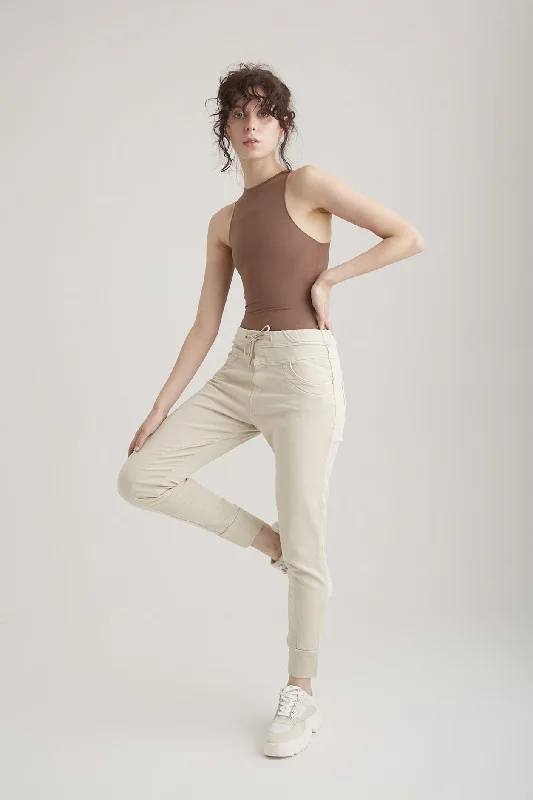 Casual Chic for Women Mila Mid Waist Jogger 5 Pocket Ankle Pants Sand