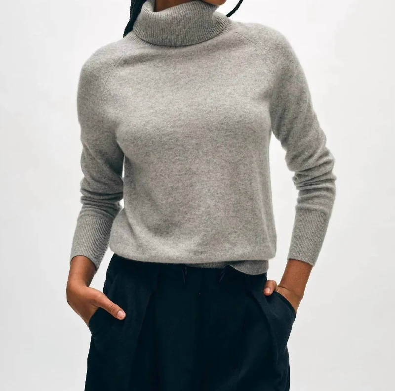 Casual Outfit For Women Essential Cashmere Turtleneck Sweater In Grey Heather